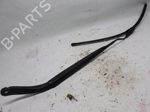 Used Front windshield wiper arm RENAULT GRAND SCÉNIC II (JM0/1_) 1.6 (113 hp) 13150946