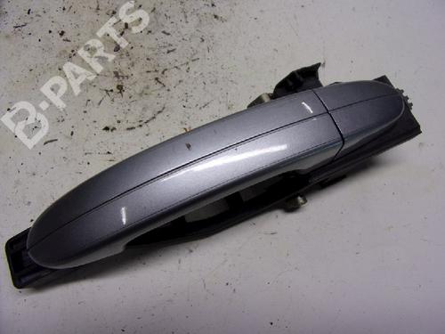 Used Front right exterior door handle Front right exterior door handle FORD MONDEO IV Turnier (BA7) 2.0 (145 hp) 11067137 11067137