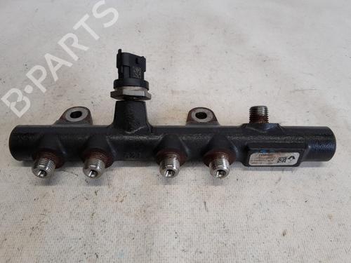 Fordelerrør RENAULT CLIO IV Grandtour (KH_) 1.5 dCi 90 (KHN3, KHN4) (90 hp) 29439517