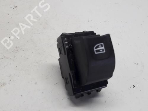 Used Switch RENAULT GRAND SCÉNIC III (JZ0/1_) 1.5 dCi (JZ09, JZ0D, JZ10, JZ14, JZ1G, JZ29, JZ2C) (110 hp) 11071381