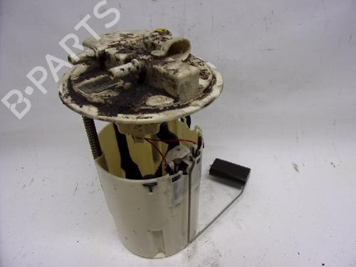 Used Fuel pump RENAULT LAGUNA II Grandtour (KG0/1_) 1.9 dCi (KG0E, KG0R) (100 hp) 13151647