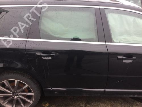 Used Right rear door VOLVO V70 III (135) D4 (181 hp) 30658426