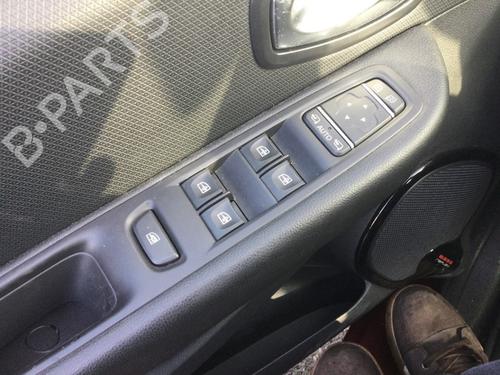Schakelaar Schakelaar RENAULT CLIO IV (BH_) 0.9 TCe 90 (BHNF, BHMA, BHMH, BHJK, BHJR) (90 hp) 35987899 35987899