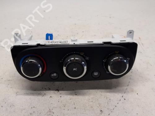 Used Climate control Climate control RENAULT CLIO IV (BH_) 1.2 16V (73 hp) 13520097 13520097