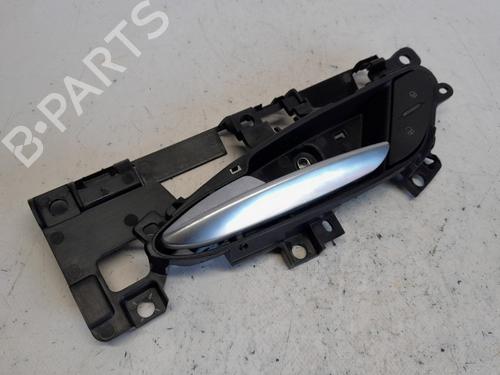 front-left-exterior-door-handle-alfa-romeo-giulia-952_-20-q4-952aca45-952aca25-511582-y0010752-2015-19516314 main image