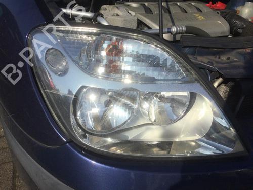 Lyskaster høyre RENAULT SCÉNIC I MPV (JA0/1_, FA0_) 1.6 (JA00, JA16, JA15, JA19, JA1V, JA2B, JA2C, JA0B,... (107 hp) 25206380