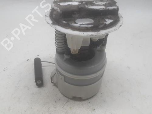 Used Fuel pump Fuel pump 11136582 11136582