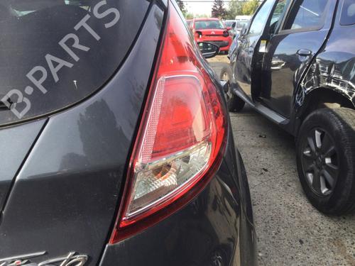 Used Right taillight FORD FIESTA VI (CB1, CCN) 1.0 EcoBoost (100 hp) 15794543