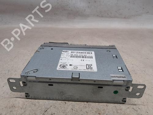 Autoradio PEUGEOT 208 I (CA_, CC_) 1.2 VTI 82 (82 hp) 30658434