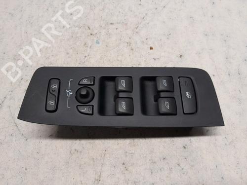 Used Switch VOLVO V40 Hatchback (525) D2 (120 hp) 20228331