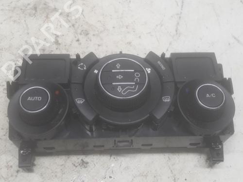 Used Climate control Climate control 15794845 15794845