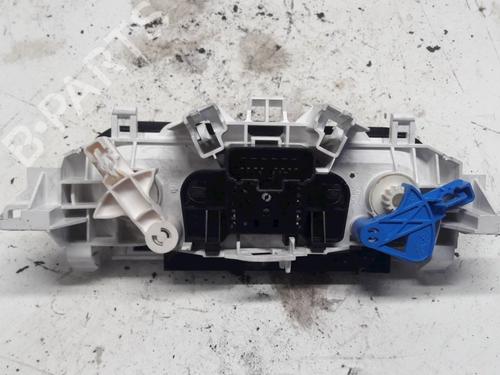 Used Climate control Climate control 33741054 33741054