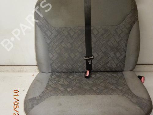 Used Right front seat OPEL VIVARO A Van (X83) 1.9 DTI (F7) (101 hp) 13151490