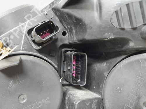 Right headlight RENAULT CLIO IV (BH_) 0.9 TCe 90 (BHNF, BHMA, BHMH, BHJK, BHJR) | BP29167995C29 