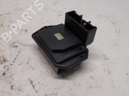 Used Heater resistor TOYOTA PRIUS Saloon (_W1_) 1.5 Hybrid (NHW11) (116 hp) 11819205