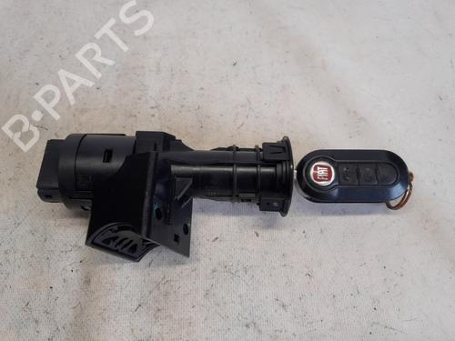 Used Ignition barrel FIAT 500 (312_) 0.9 (312AXG1A, 312.AXG11) (86 hp) 29439483