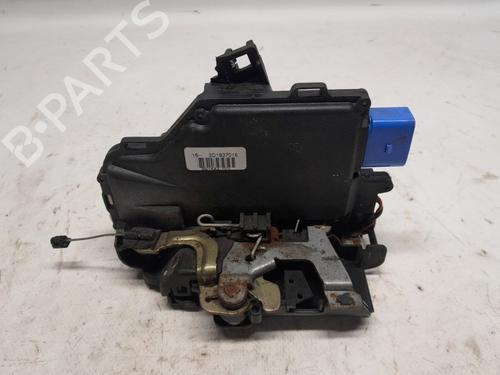 Used Front right lock VW TOUAREG (7LA, 7L6, 7L7) 3.2 V6 (220 hp) 32035912