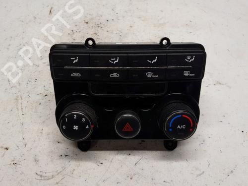 Used Climate control HYUNDAI i30 (FD) 1.6 (122 hp) 18848095