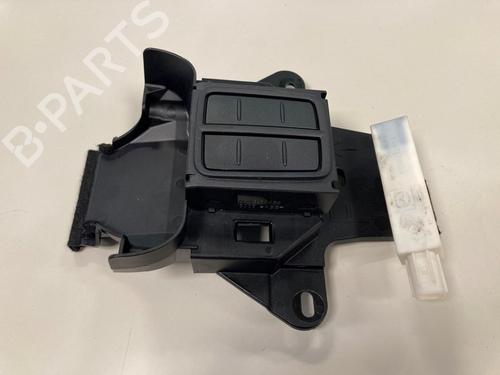 Used Cup/Object holder MAZDA MX-5 IV (ND__) 2.0 (ND6E, NDERC) (184 hp) 30378337