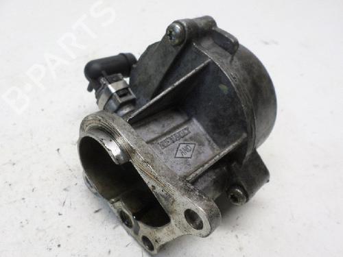 Used Vacuum pump RENAULT MEGANE II (BM0/1_, CM0/1_) 1.9 dCi (BM0G, CM0G) (120 hp) 13151429