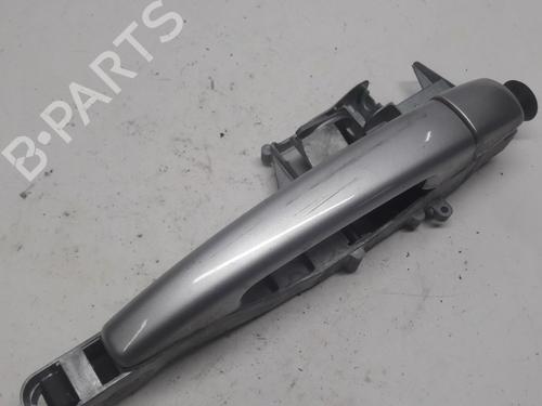 Używane Klamka zewnętrzna drzwi tylnych prawych PEUGEOT PARTNER Tepee 1.6 HDi 16V (90 hp) 11075456