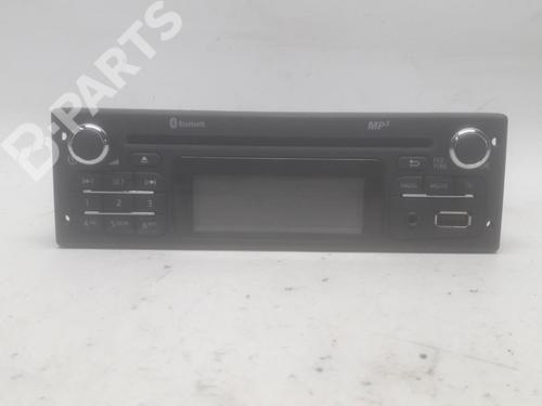 Used Radio Radio DACIA LOGAN MCV (KS_) 1.6 Bifuel (84 hp) 11136787 11136787