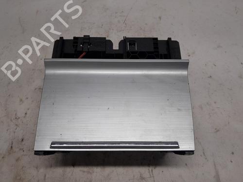 Used Glove box Glove box 38465885 38465885