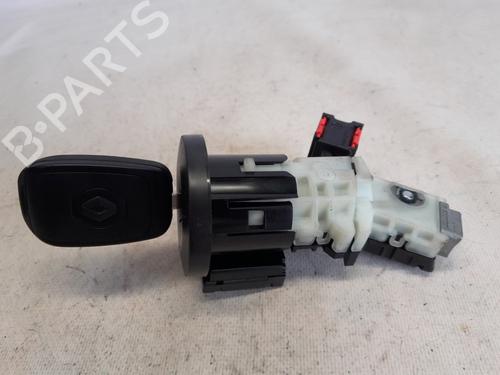 switch-renault-twingo-iii-bcm_-bca_-2014-29439481 main image