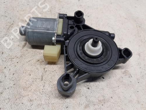 electronic-module-vw-t-roc-a11-d11-2017-30085317 main image
