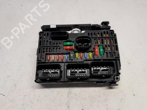 Sikringsdåse PEUGEOT 807 (EB_) 2.2 HDi (128 hp) 33185211