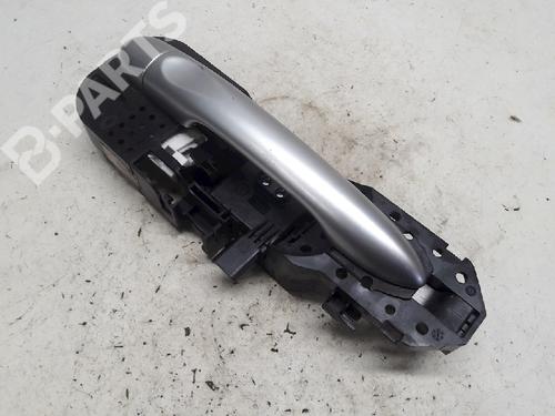 Used Rear right exterior door handle Rear right exterior door handle RENAULT MEGANE III Grandtour (KZ0/1) 1.5 dCi (KZ09, KZ0D, KZ1G, KZ29, KZ14, KZ1W, KZ10, KZ1F,... (110 hp) 11070472 11070472