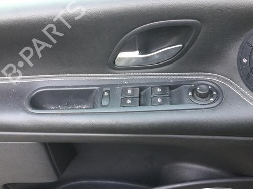 Used Switch RENAULT ESPACE IV (JK0/1_) 2.0 (JK0A, JK1D, JK0N) (170 hp) 31601037