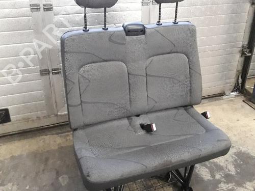Used Right front seat RENAULT MASTER II Van (FD) 2.5 dCi (120 hp) 13152998
