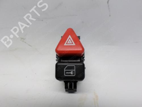 Bouton de warning MERCEDES-BENZ A-CLASS (W168) A 190 (168.032, 168.132) (125 hp) 13150906
