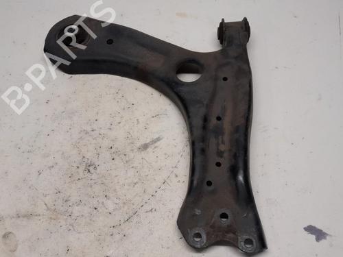 Used Right front suspension arm AUDI A1 Sportback (8XA, 8XF) 1.0 TFSI (95 hp) 12303161