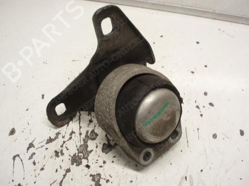Used Engine mount FORD MONDEO III (B5Y) 1.8 16V (125 hp) 11063814