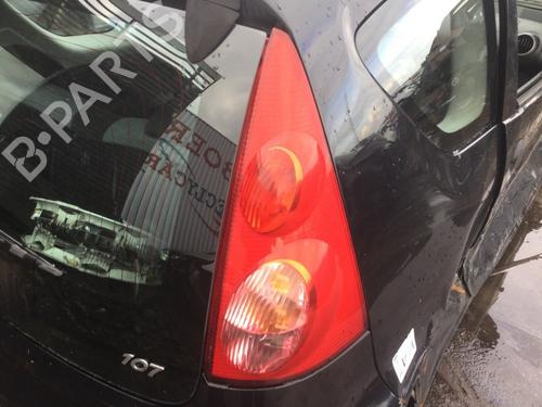 Used Right taillight PEUGEOT 107 (PM_, PN_) 1.0 (68 hp) 23412065