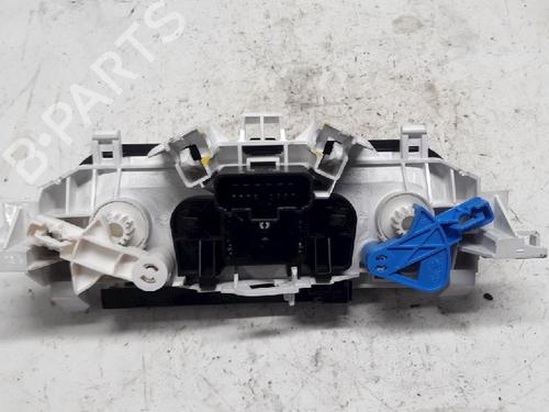 Climate control RENAULT TWINGO II (CN0_) 1.2 (CN0D) | BP11072977I5 