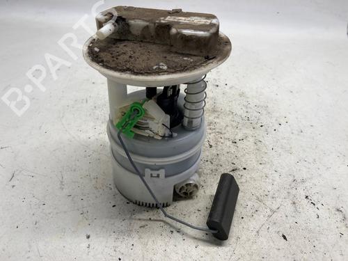 Used Fuel pump DACIA SANDERO 1.2 16V (75 hp) 18846027