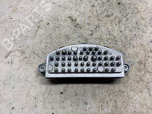 Used Heater resistor Heater resistor AUDI A3 Sportback (8VA, 8VF) 1.4 TFSI e-tron (204 hp) 40023839 40023839