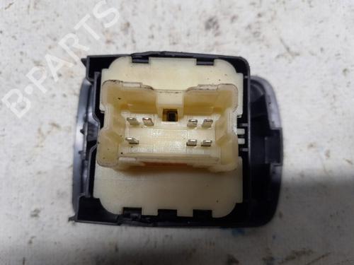 Switch DACIA SANDERO II TCe 90 (B8M1, B8MA, B8AC) | BP21056305I30 