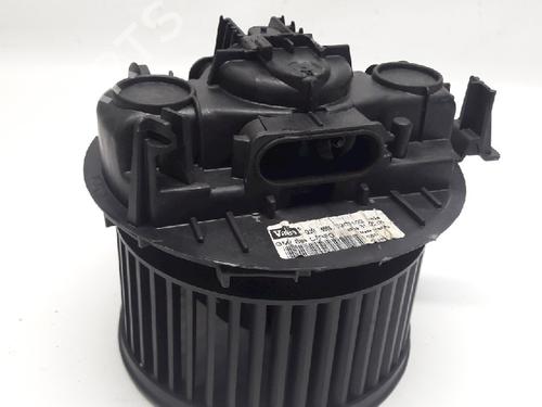 Used Heater blower motor RENAULT MEGANE II (BM0/1_, CM0/1_) 2.0 16V (BM0U, CM0U) (135 hp) 11070622