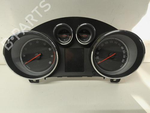 Used Display monitor Display monitor 36787645 36787645