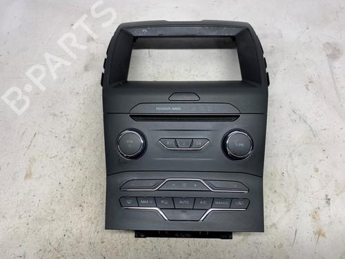 Used Climate control Climate control 37091239 37091239