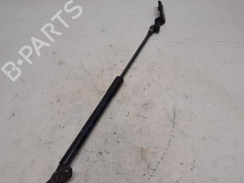 Used Tailgate lift support TOYOTA YARIS (_P13_) 1.0 (KSP130_, KSP130) (69 hp) 13076216