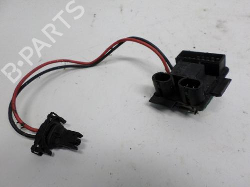 Used Heater resistor RENAULT MEGANE I (BA0/1_) 1.6 16V (BA04, BA0B, BA11, BA1J, BA16, BA19, BA1K, BA1V,... (107 hp) 11776498