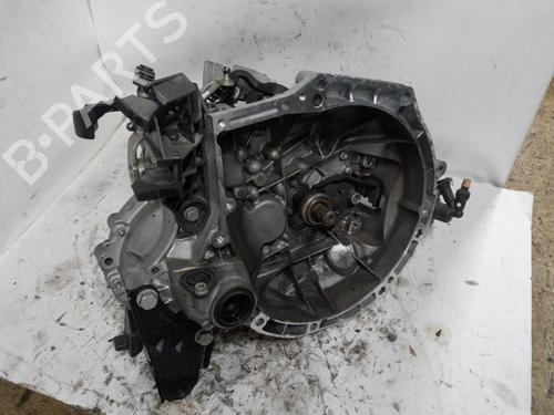 Boîte de vitesses CITROËN C3 III (SX) 1.2 PureTech 82 (83 hp) 33057391