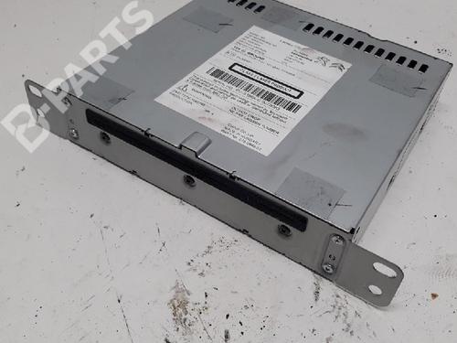 Used Radio Radio PEUGEOT 308 II (LB_, LP_, LW_, LH_, L3_) 1.6 HDi (92 hp) 11071858 11071858