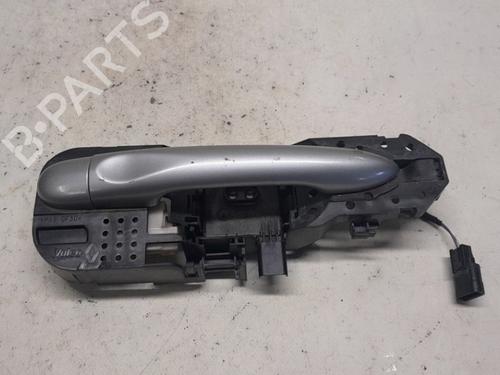 Used Front right exterior door handle Front right exterior door handle 18846443 18846443