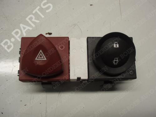 Used Warning switch RENAULT MEGANE II (BM0/1_, CM0/1_) 2.0 16V (BM0U, CM0U) (135 hp) 13150855